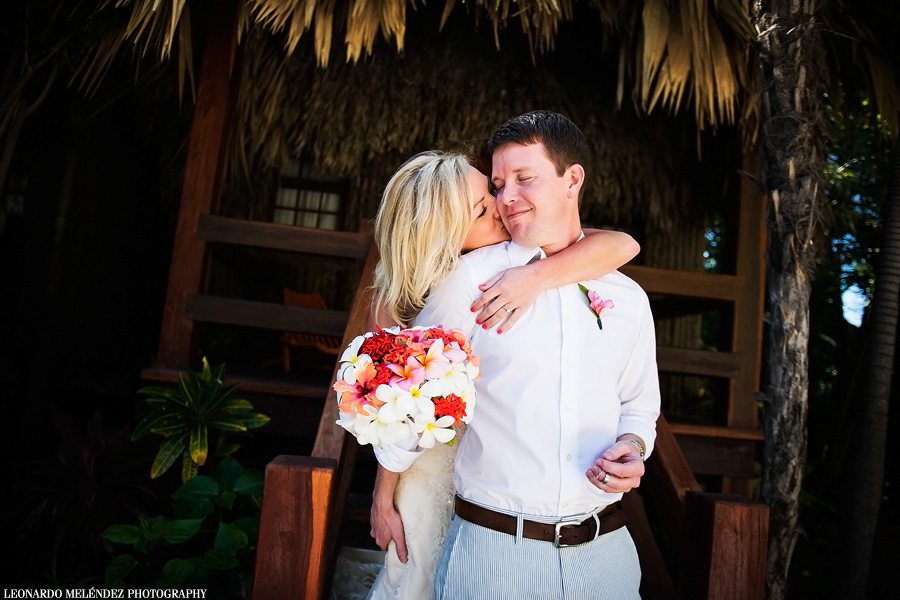 Tropical Bouquet. Belize wedding photography, Ramon's Village, Ambergris Caye. Leonardo Melendez Photography.