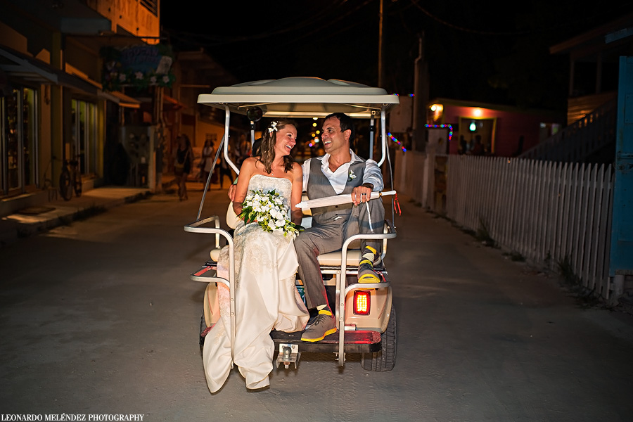 Caye Caulker Belize wedding.  Belize wedding photographer, Leonardo Melendez.
