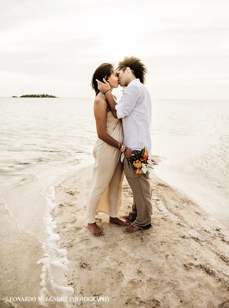 Belize beach wedding, Ambergris Caye. Belize Wedding Photography by Leonardo Melendez Photography.