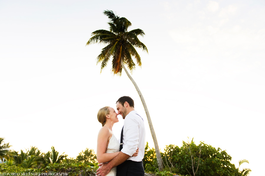 Belize beach wedding, Ambergris Caye.  Belize wedding photography by Leonardo Melendez Photography.
