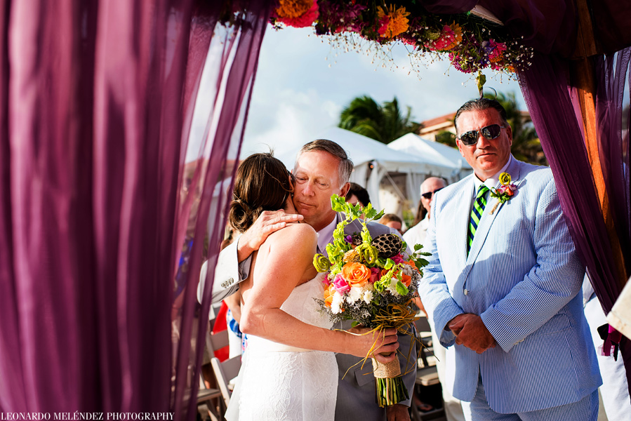 Belize wedding photography.  Coco Beach Resort, Ambergris Caye.  Leonardo Melendez Photography.