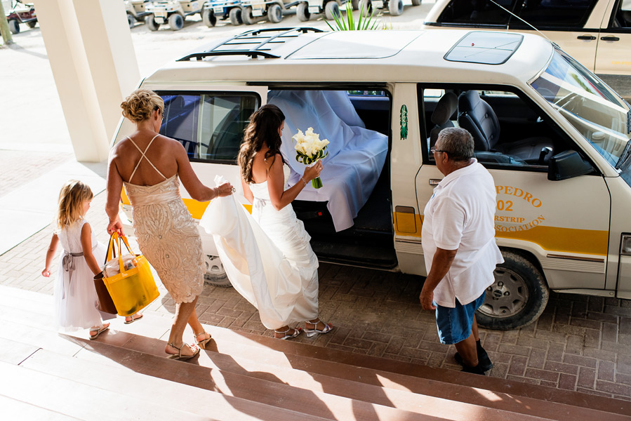 Ambergris Caye Belize. Grand Caribe Wedding by Leonardo Melendez Photography